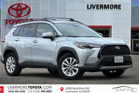 TOYOTA COROLLA CROSS 2022 7MUBAABG4NV030571 image